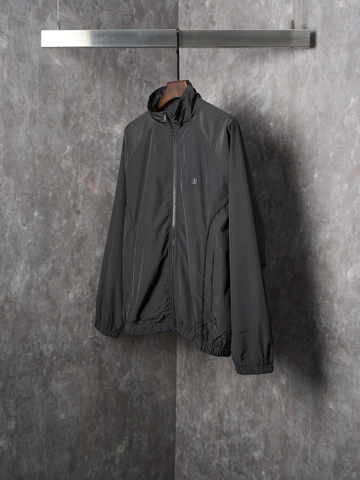 wg.luxury -- 6iv593hy item:E-F000H2796H